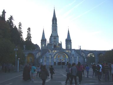 Lourdes001