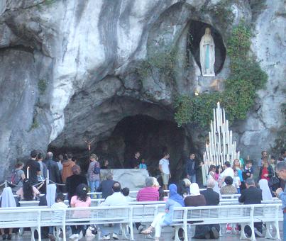 Lourdes003