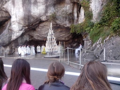 Lourdes044